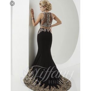 Black and gold crop top mermaid dress
